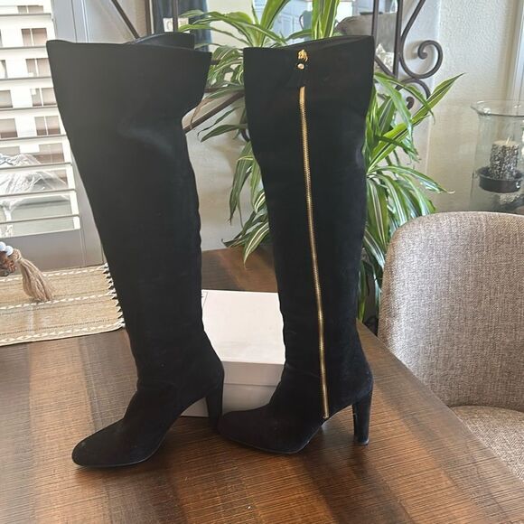 Gorgeous tall black side zipper boots- Stuart Weitzman - Picture 1 of 3